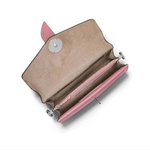 🔹️ Michael Kors Greenwich Medium royal pink stud Convertible Shoulder bag ✨️🩷 - Picture 6 of 9